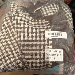 POL Women’s Brown and White Checkered mixed material Sweater